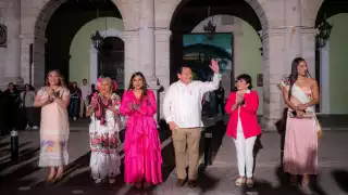 Yucatán enciende el Palacio de Gobierno en rosa por la lucha contra el cáncer de mama