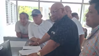 Choferes piden intervención del Gobernador tras rechazo de empresa a negociar