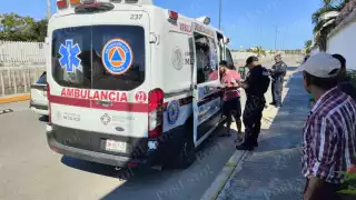Accidente en Mediterráneo deja joven lesionada