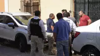 El vehículo activó un arco inteligente al ingresar al Centro de Campeche por tener reporte de robo.