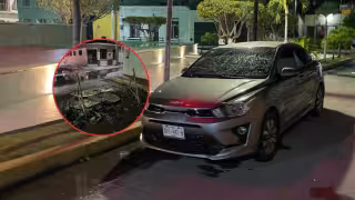 Un automóvil fue abandonado durante la madrugada en la colonia Guanal.