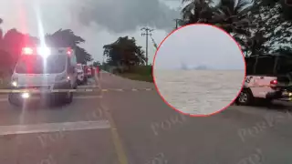 Cierran carretera Carmen–Villahermosa tras explosión en instalaciones de Pemex