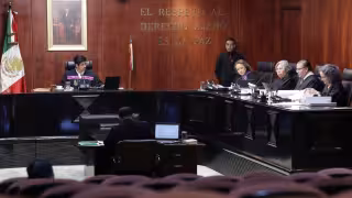 La revisión de la ponencia de la ministra María Estela Ríos Gonzalez, implica analizar la suspensión que otorgó a Xcaret el Juez Gabriel Regis Lopez