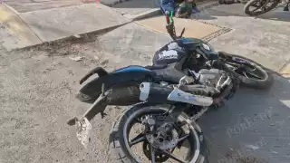 Paramédicos atendieron al motociclista lesionado en Campeche