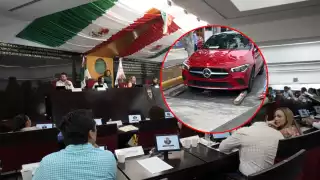 Por polémica de multas, proponen permitir más libertad en colocación de placas