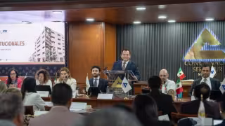 Joaquín Díaz Mena presenta proyectos a la Concanaco.