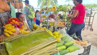 Locatarios del mercado de Champotón esperan un repunte a finales de noviembre por la elaboración de pibes.