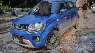 Un motociclista resultó gravemente herido tras ser embestido por un automóvil en la avenida Isla de Tris, en Ciudad del Carmen.