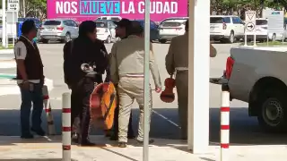Los músicos arribaron a las 9:30 horas, al entrar al recinto se percataron que la cita era en el Servicio Panamericano de Transporte de Valores