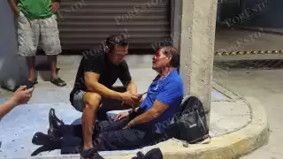 Paramédicos de ACSES atienden a hombre herido en Campeche