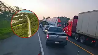 René Roldán Pérez, presidente de los Jóvenes Empresarios del Sureste, pidió un libramiento carretero para evitar bloqueos en la Península de Atasta