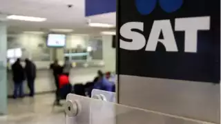 El Servicio de Administración Tributaria (SAT) informó que en el primer semestre de 2024, la recaudación tributaria alcanzó 2 billones 526 mil 306 mdp