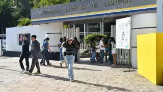 Opiniones divididas tras salida de José Alberto Abud Flores