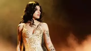 Cazzu acusa a Christian Nodal de atacarla durante su visita a México