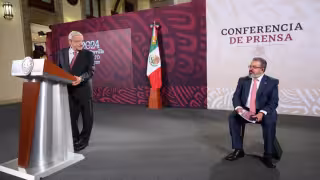 Andrés Manuel López Obrador, destacó la calidad de los caminos rurales