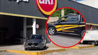 Paramédicos y policías responden a doble incidente en supermercado del Centro de Mérida