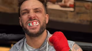 Nicola Porcella niega sanción por usar la bandera de México en Ring Royale.