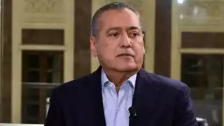 Manlio Fabio Beltrones pidió licencia indefinida para atender asuntos personales.