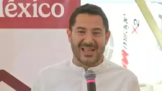 Martí Batres Guadarrama. director del ISSSTE