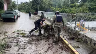 La dependencia pidió a la población mantenerse informada mediante los canales oficiales y atender las indicaciones de Protección Civil