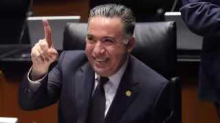 Enrique Inzunza Cázarez, senador de la República.
