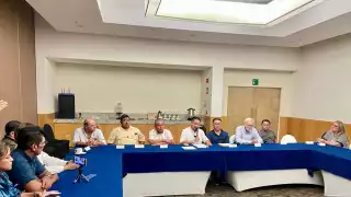 Organismos empresariales y comisariados ejidales se oponen a declaración de ANP del sistema lagunar Bacalar-Chetumal