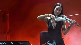 ¿La violinista Esmeralda Camacho va a volver al equipo de Christian Nodal?, esta podría ser la razón