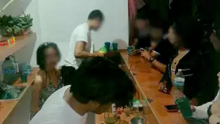 La mayoría de fiestas se realizan en casas sin amueblar, locales o lugares escondidos