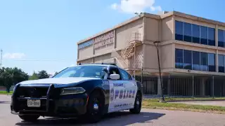 En el ataque también murió Norlan Guzmán Fuentes, migrante de 37 años que viajaba encadenado de pies y manos en un vehículo de ICE