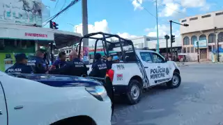 Bebían en la calle y fueron detenidos en Escárcega tras un reporte ciudadano