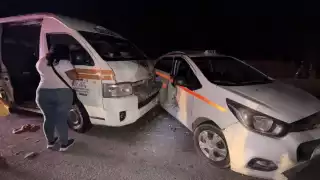 Fuerte choque deja una mujer lesionada y muchos daños materiales en la carretera federal 307