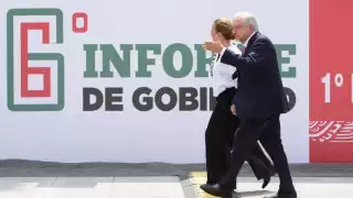 Adrés Manuel López Obrador, presidente de México, acmpañado de su esposa, Beatríz Gutiérrez Müller