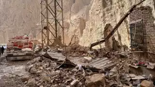 Afganistán se encuentra sobre una falla tectónica activa en la región del Hindu Kush, donde confluyen las placas euroasiática e india