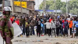 La aprobación en el aumento de impuestos provocó protestas en Nairobi, Kenia