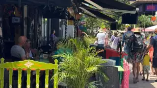 El sector restaurantero de Playa del Carmen prepara una campaña promocional de su gastronomía en el mercado local para afrontar la crisis económica