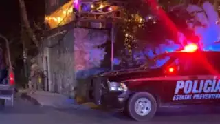 La policía resguarda el lugar de los hechos en Tulum