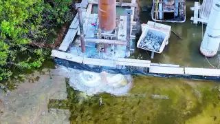 Cemento en la laguna Nichupté de Cancún sepultaría al pasto y especies marinas