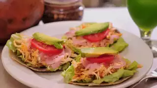 Los panuchos y salbutes yucatecos destacan por ser los más solicitados