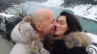 Esposa de Bruce Willis rompe el silencio tras rumores sobre la muerte del actor