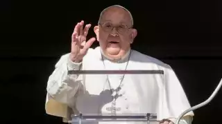 El Papa Francisco se encuentra hospitalizado en condición crítica.