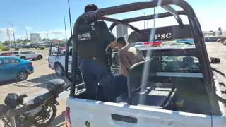 Se registró una fuerte movilización policiaca en Plaza Palmira por el reporte de un presunto robo.