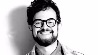 Aleks Syntek lamenta su show del 15 en transmisión en vivo.