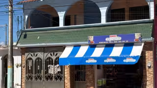 Segundo día sin luz en la colonia Santa María; vecinos señalan ineficiencia de la CFE