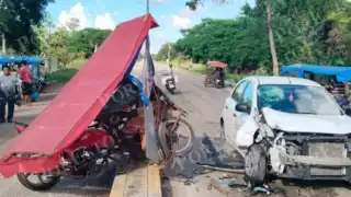El accidente ocurrió sobre la carretera Hecelchakán–Santa Cruz, donde solo un carril está habilitado por un conflicto legal.