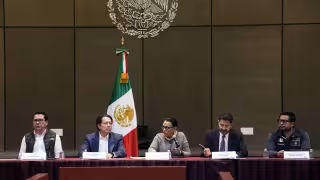 La reunión se realiza mientras la CNTE mantiene movilizaciones en la Ciudad de México y en otras entidades