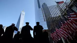 La ceremonia inició a las 8:46 de la mañana, hora en que el primer avión secuestrado impactó contra la Torre Norte