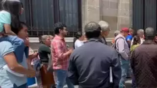 Este miércoles el presidente Andrés Manuel López Obradir redcibió en Palacio Nacional a familiares de los 43 estudiantes de Ayotzinapa