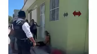 Dos sujetos en motocicleta dispararon contra dos hombres en la Colonia Tierra y Libertad.