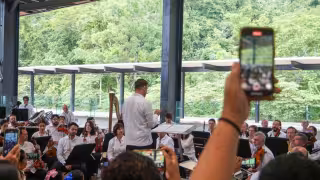 Orquesta Sinfónica del Edomex llega a la Estación Cancún Aeropuerto.