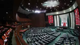 El presidente Andrés Manuel López Obrador criticó a la oposición por insistir en que Morena y aliados tendrán sobrerrepresentación en el Congreso